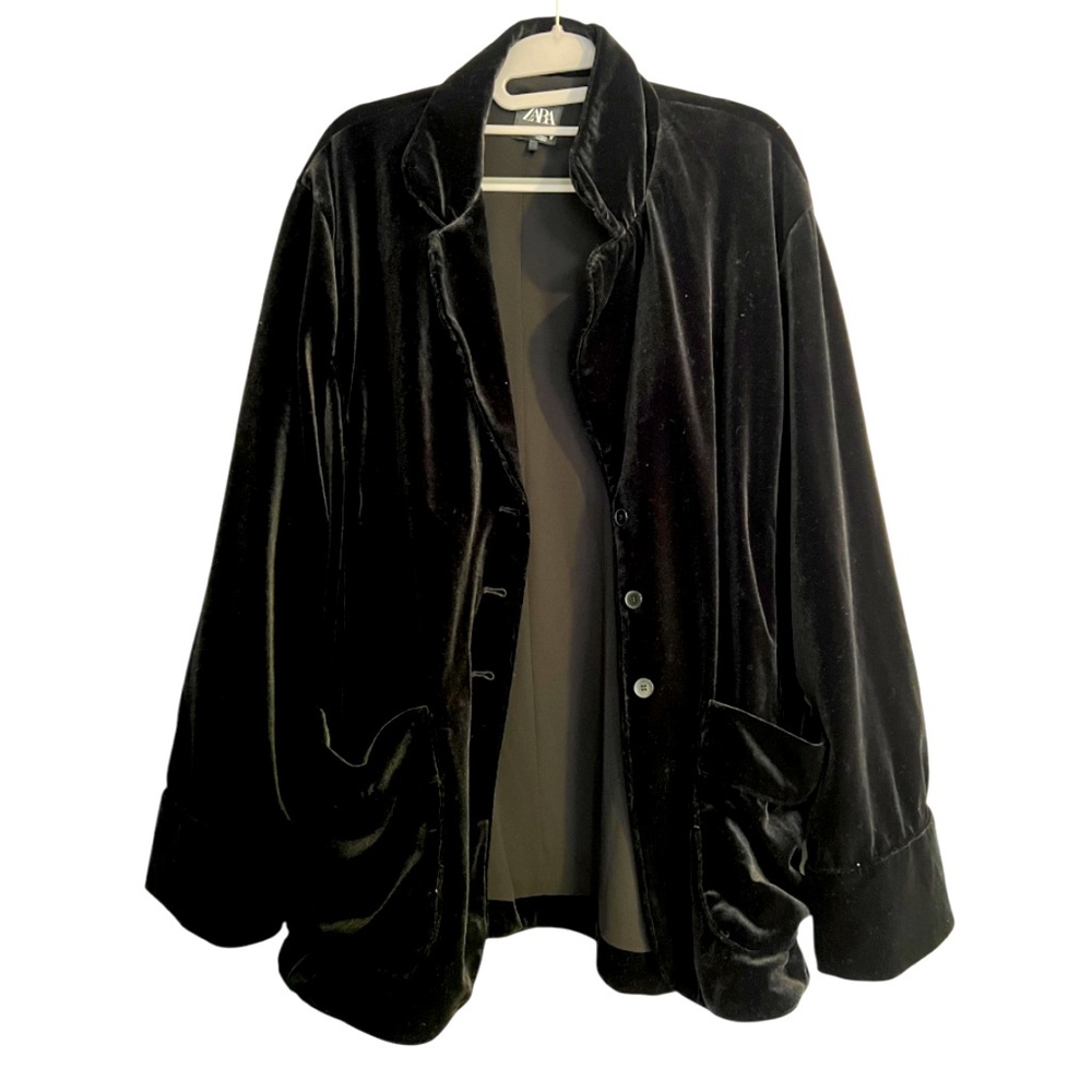 New Zara velvet blazer